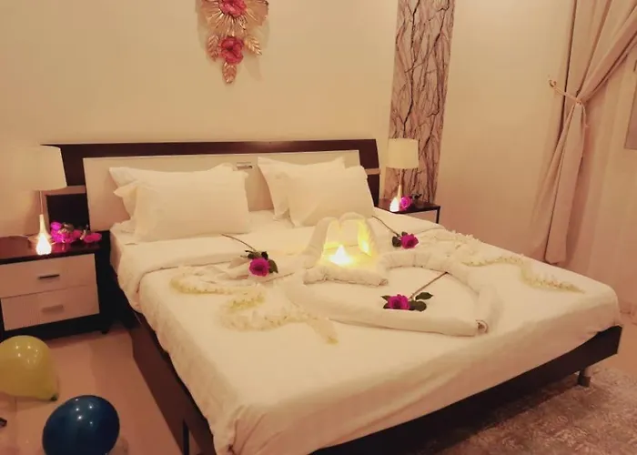 أجنحة النخيل Ajenha Al-Nakhil